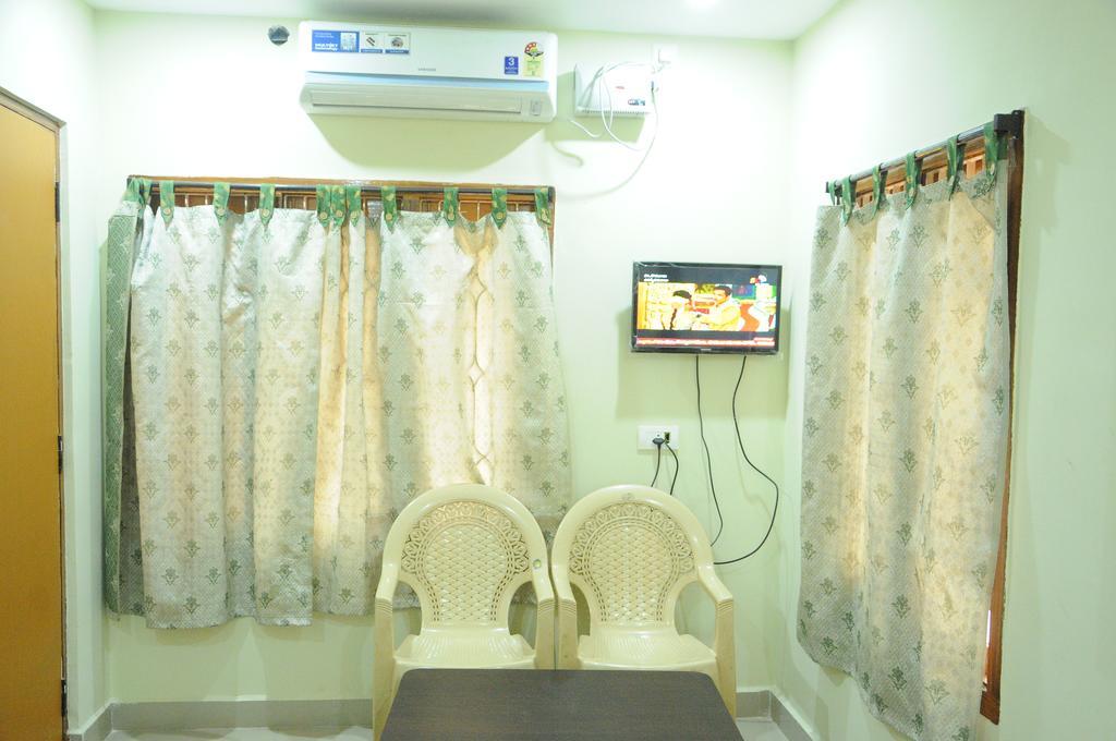 Hotel Agarala Residency Tirupati Room photo